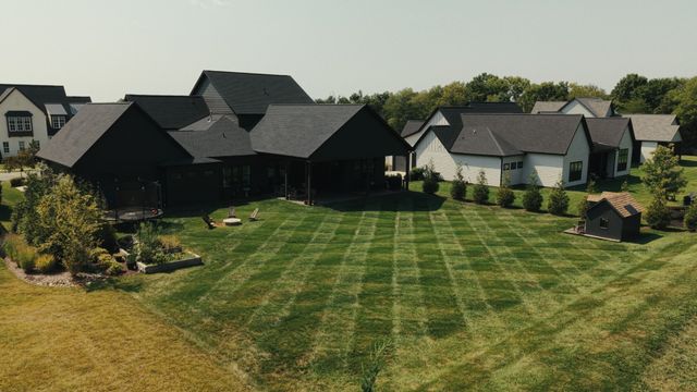7124 Newfields Ct, College Grove, TN 37046