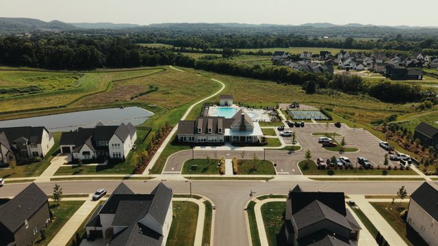 7124 Newfields Ct, College Grove, TN 37046