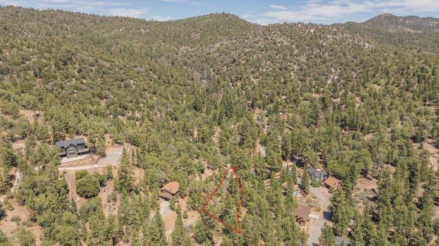 1275 Fawnskin Drive, Fawnskin, CA 92333