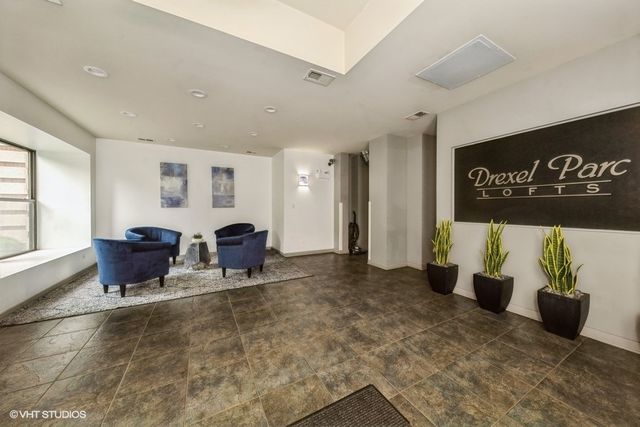 4537 S Drexel Boulevard 101, Chicago, IL 60653