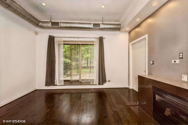 4537 S Drexel Boulevard 101, Chicago, IL 60653