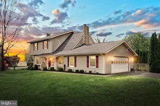 1213 JULIANNE DRIVE, Hummelstown, PA 17036