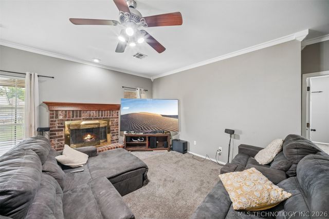 2909 W Oakland Street, Broken Arrow, OK 74012