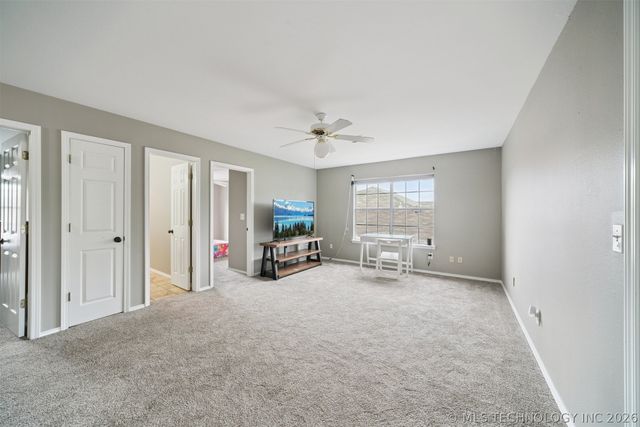2909 W Oakland Street, Broken Arrow, OK 74012