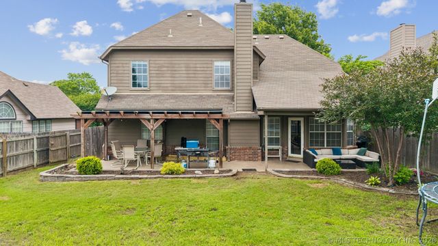 2909 W Oakland Street, Broken Arrow, OK 74012