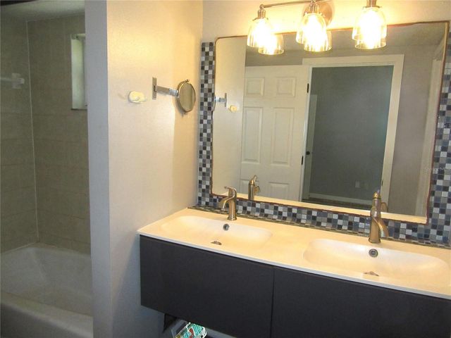 22646 WEEKS BOULEVARD, Land O Lakes, FL 34639
