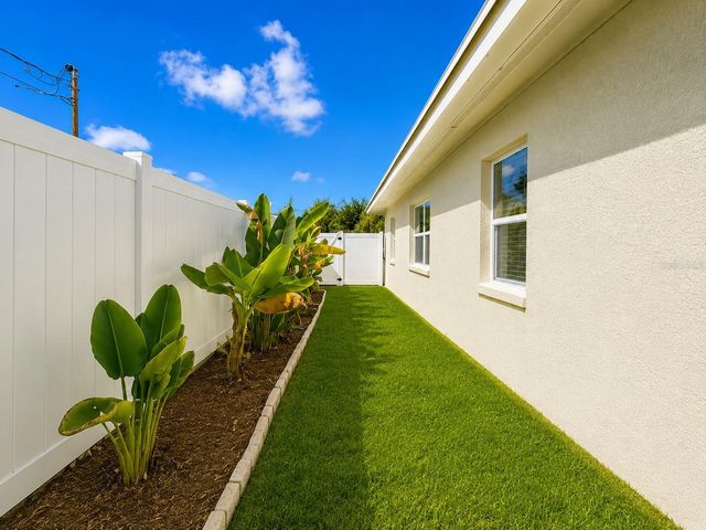 6299 34TH AVENUE N, St Petersburg, FL 33710