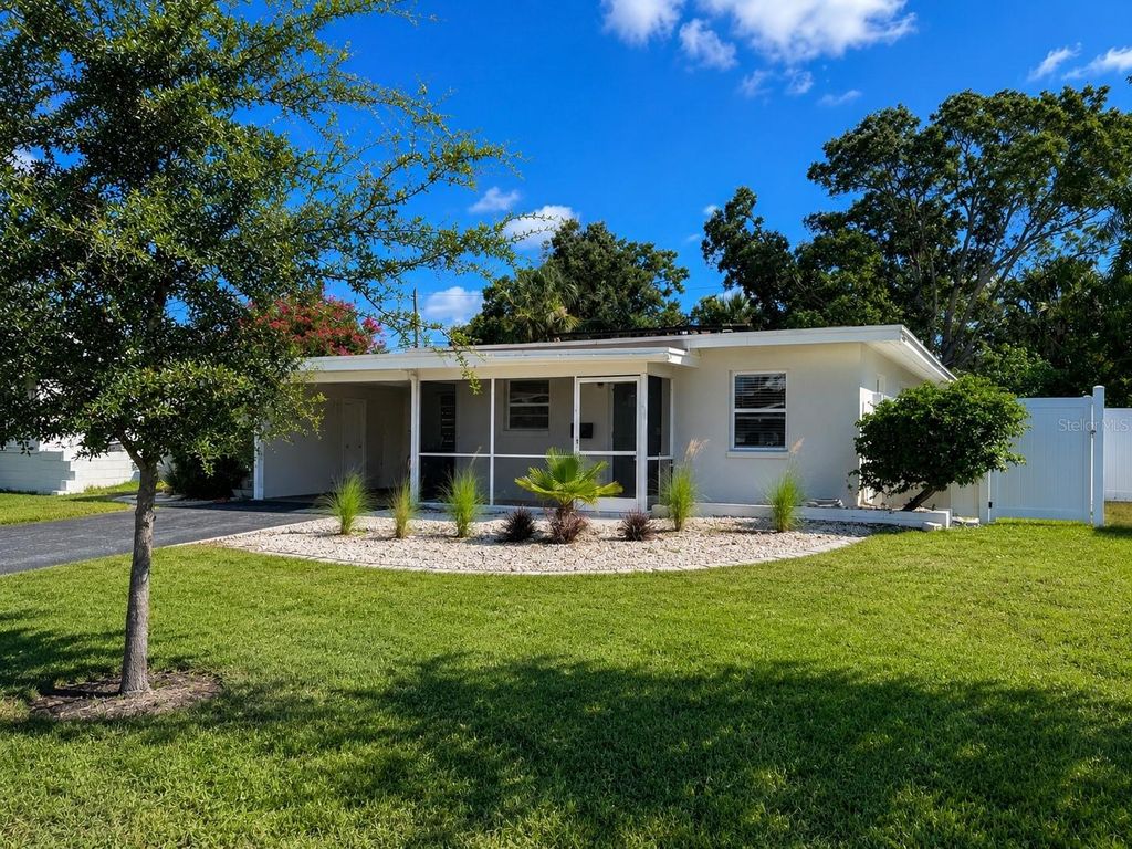 6299 34TH AVENUE N, St Petersburg, FL 33710