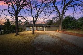 909 S Brown Avenue, Denison, TX 75020