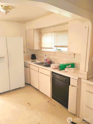 2218 W 5TH Street, Aberdeen, WA 98520