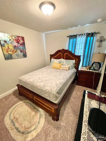 6005 Royal Port Ct, Pensacola, FL 32526