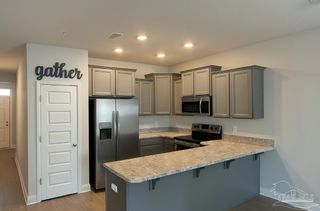 6005 Royal Port Ct, Pensacola, FL 32526