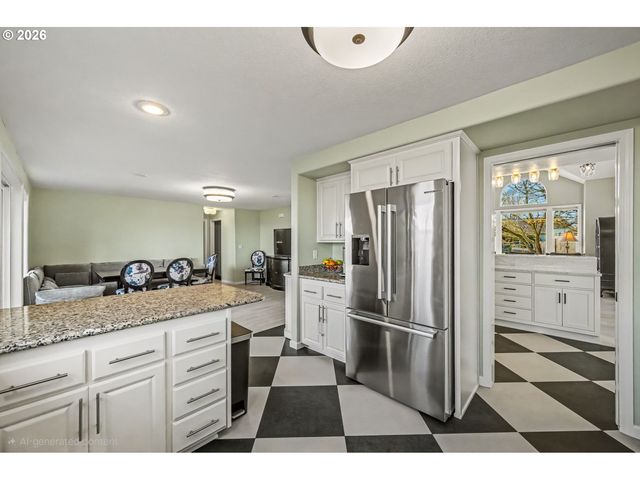 579 SWEETWATER Ln, Eugene, OR 97404