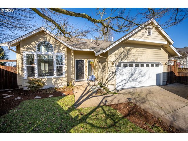 579 SWEETWATER Ln, Eugene, OR 97404