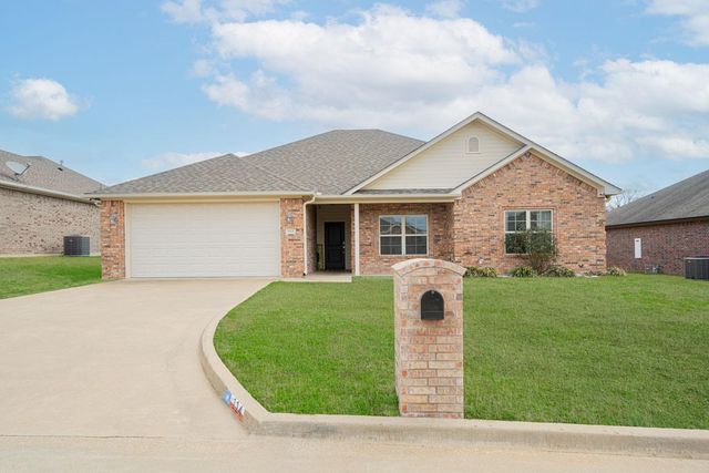 114 Brookway Lane, Longview, TX 75604