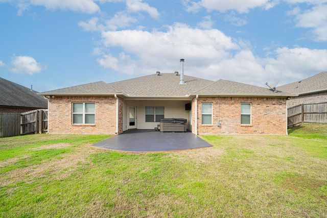 114 Brookway Lane, Longview, TX 75604