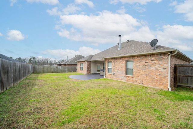 114 Brookway Lane, Longview, TX 75604