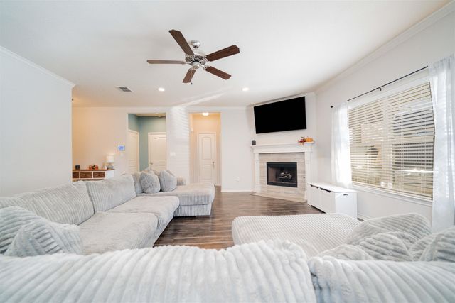 114 Brookway Lane, Longview, TX 75604