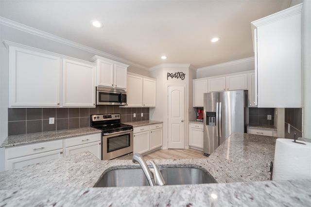 114 Brookway Lane, Longview, TX 75604