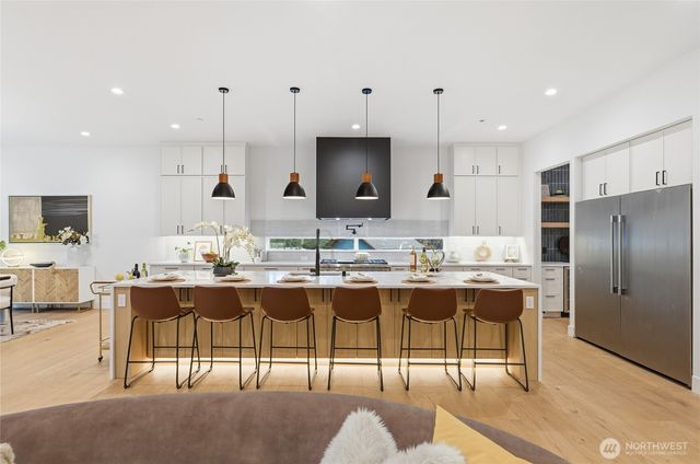 218 163rd Place SE, Bellevue, WA 98008