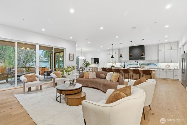 218 163rd Place SE, Bellevue, WA 98008