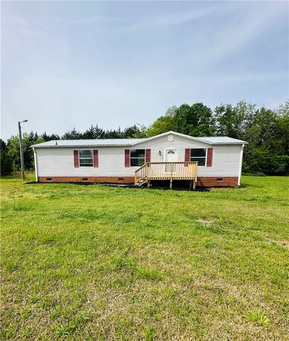 134 Arabian Way, Anderson, SC 29626