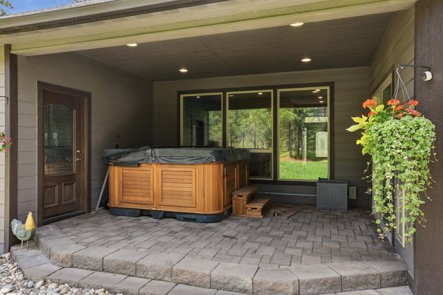 11311 S Gardner Rd, Cheney, WA 99004