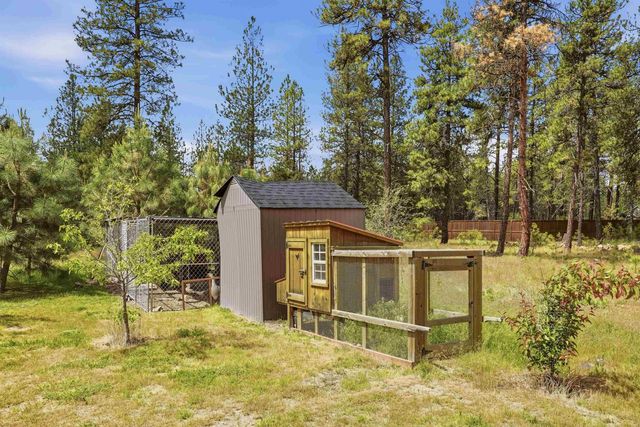11311 S Gardner Rd, Cheney, WA 99004