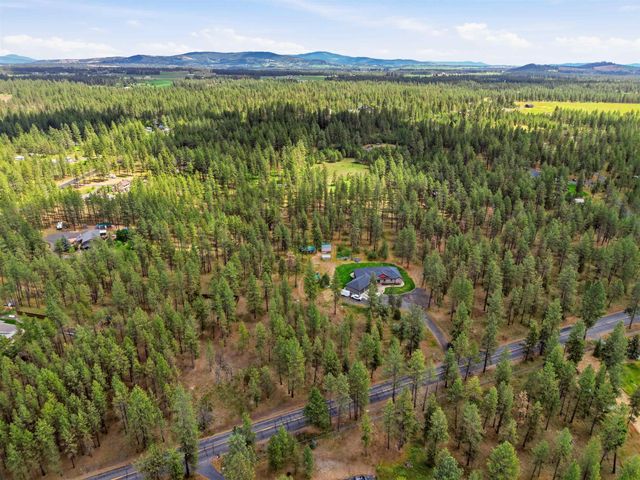 11311 S Gardner Rd, Cheney, WA 99004
