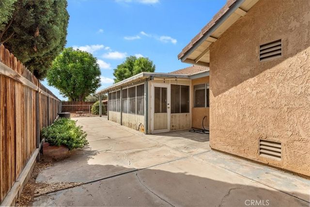 1537 Kelly Street, Redlands, CA 92374