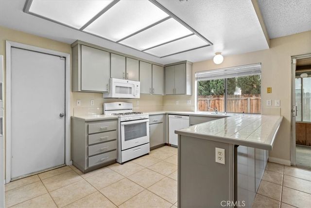 1537 Kelly Street, Redlands, CA 92374