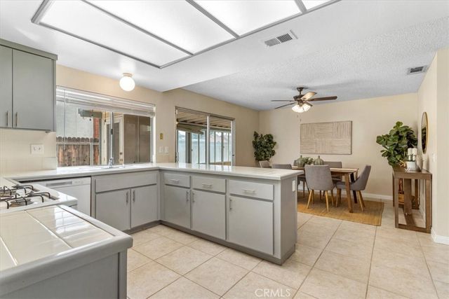 1537 Kelly Street, Redlands, CA 92374