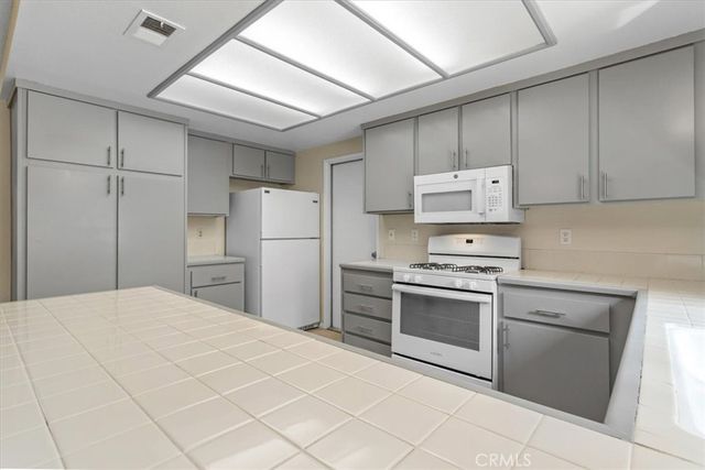 1537 Kelly Street, Redlands, CA 92374