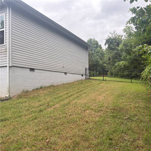 19 Boreland Lane, Bella Vista, AR 72715
