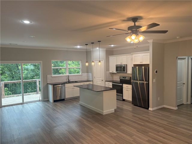 19 Boreland Lane, Bella Vista, AR 72715