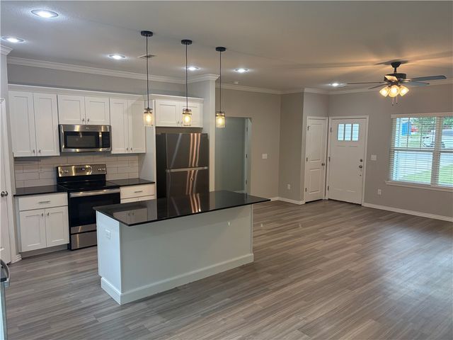 19 Boreland Lane, Bella Vista, AR 72715