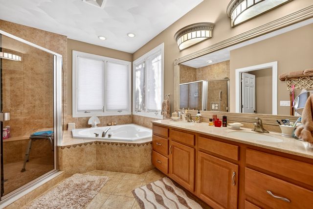 128 TITLEIST Trail, Poplar Grove, IL 61065