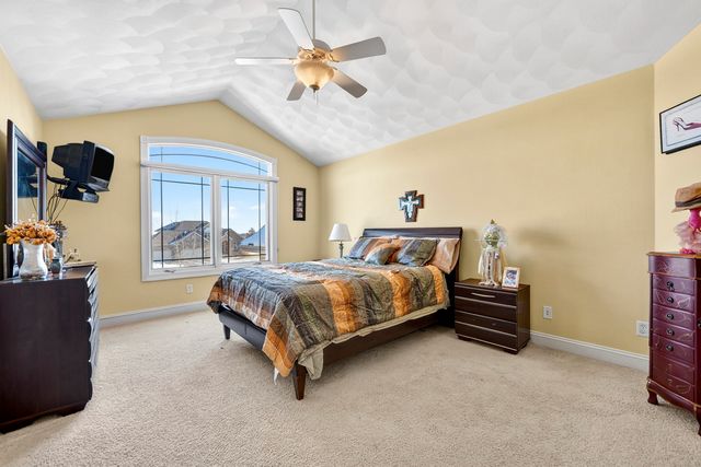 128 TITLEIST Trail, Poplar Grove, IL 61065