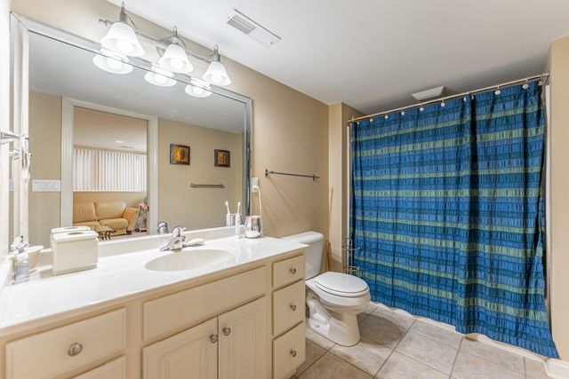 128 TITLEIST Trail, Poplar Grove, IL 61065