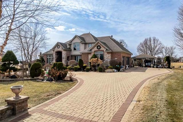 128 TITLEIST Trail, Poplar Grove, IL 61065