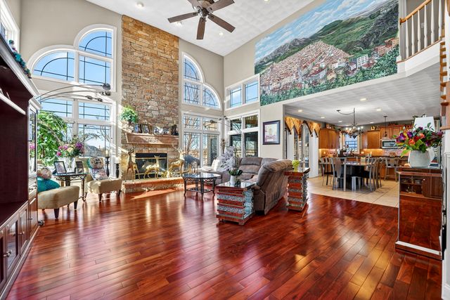 128 TITLEIST Trail, Poplar Grove, IL 61065