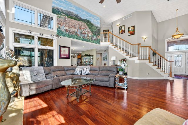 128 TITLEIST Trail, Poplar Grove, IL 61065