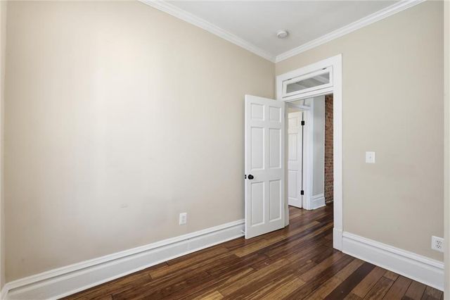 808 E 33rd Street, Kansas City, MO 64109