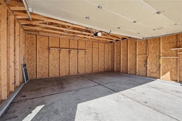 808 E 33rd Street, Kansas City, MO 64109