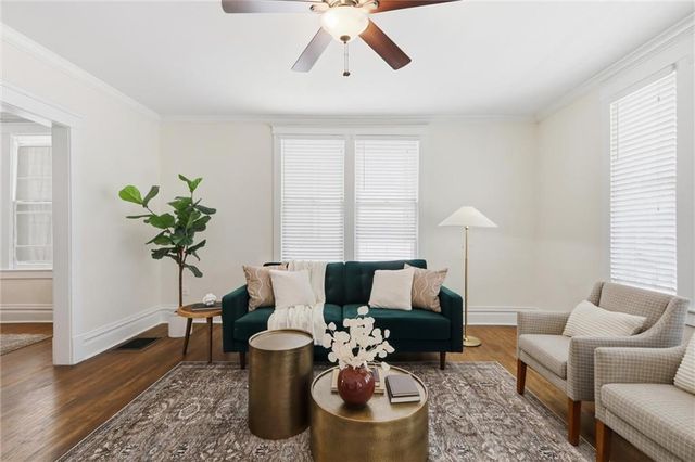 808 E 33rd Street, Kansas City, MO 64109