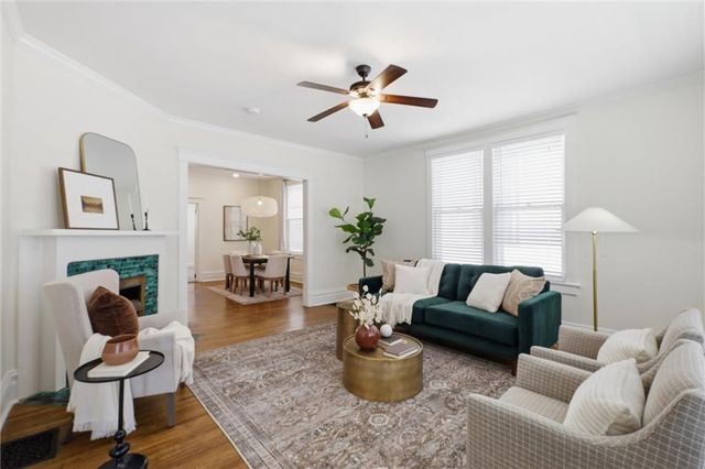 808 E 33rd Street, Kansas City, MO 64109