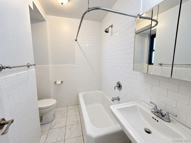 150-30 71 Avenue 5H, Kew Garden Hills, NY 11367