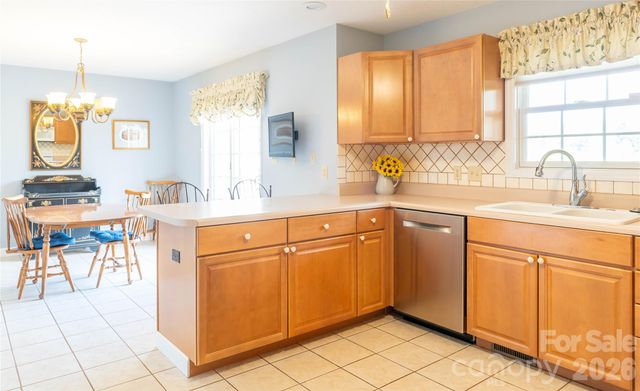 506 Brook Knoll Circle, Weaverville, NC 28787