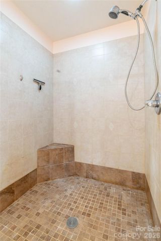 506 Brook Knoll Circle, Weaverville, NC 28787