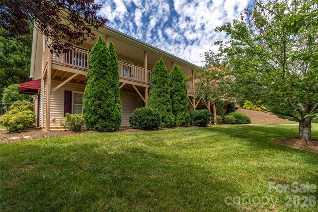 506 Brook Knoll Circle, Weaverville, NC 28787